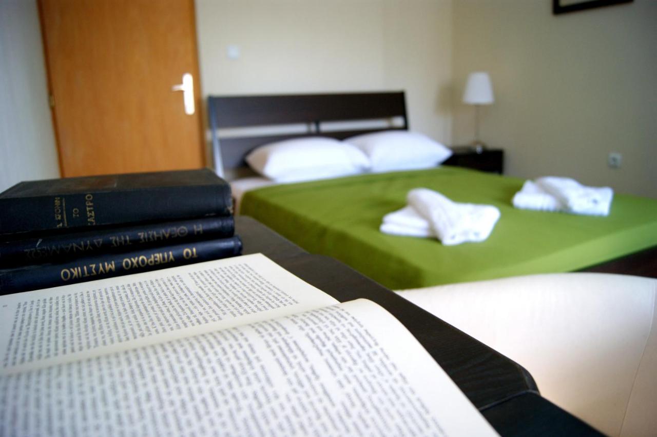 Simplicity At Iris Accommodation Psakoudia Chambre photo